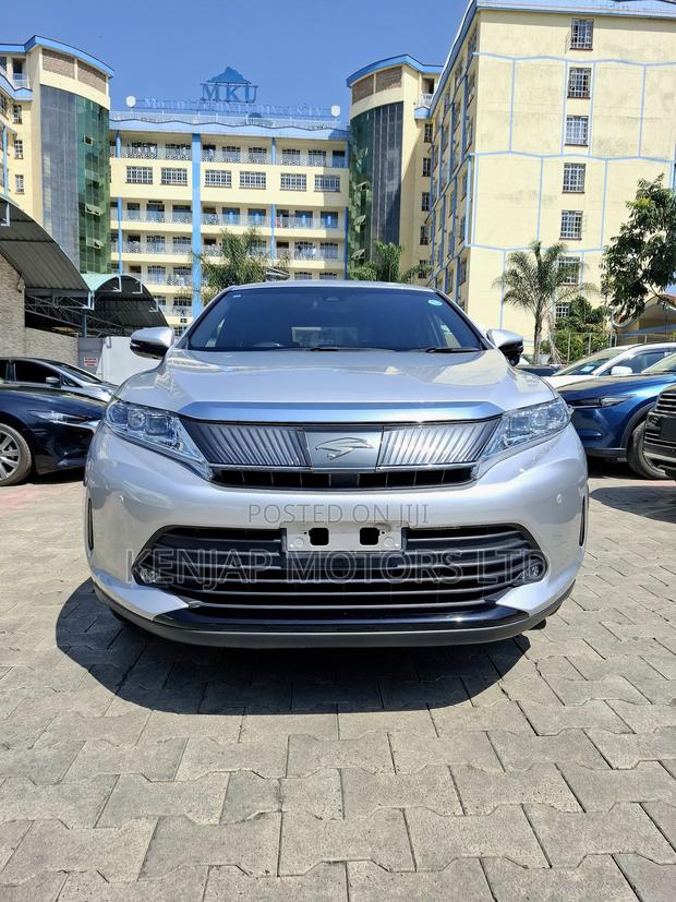 Toyota Harrier 2019 Silver
