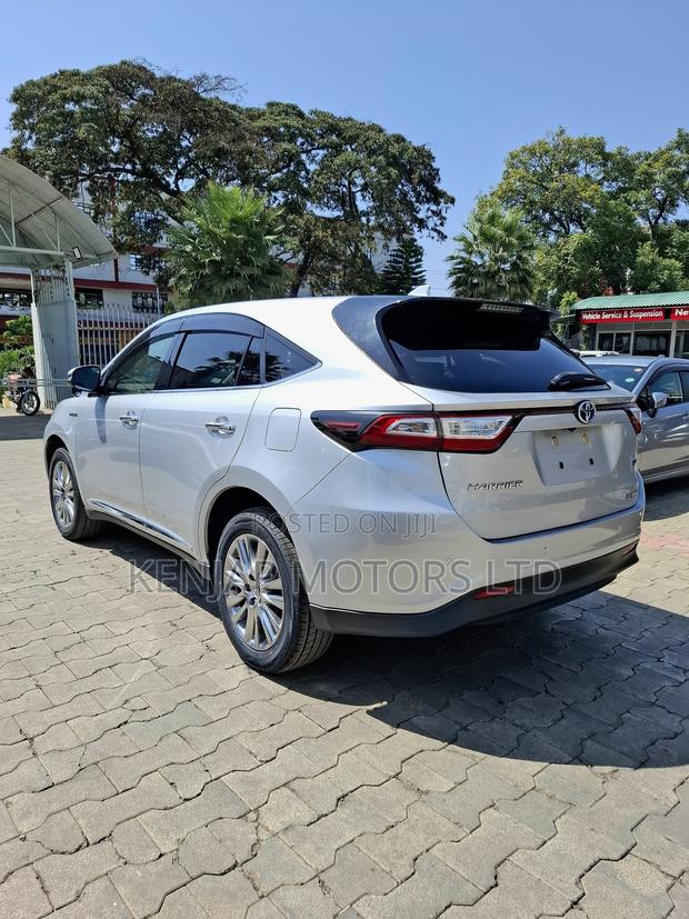 Toyota Harrier 2019 Silver