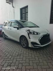 Toyota Sienta 2020 White for sale