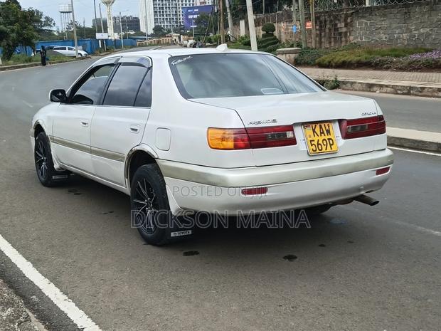 Toyota Premio 2004 Pearl