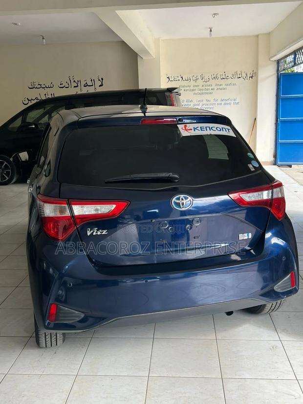 Toyota Vitz 1.5 FWD Hybrid 5dr 2019 Blue