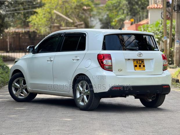 Toyota IST 2010 White