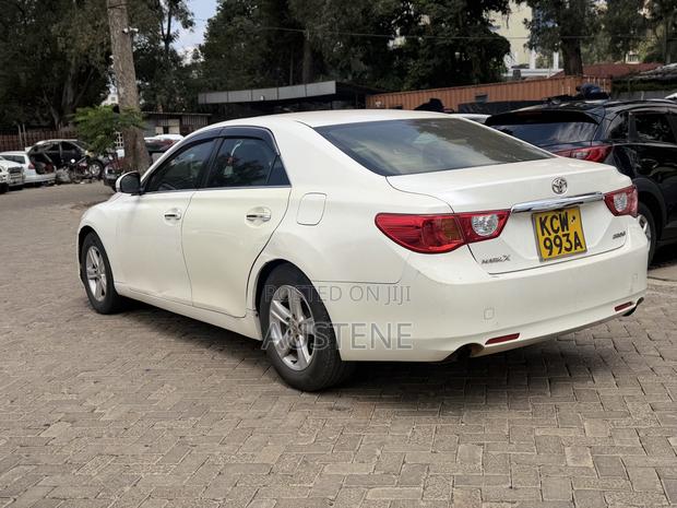 Toyota Mark X 2012 White