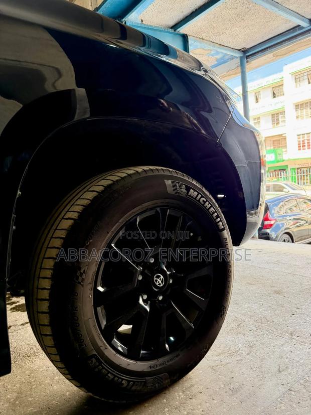 Toyota Land Cruiser Prado 4.0 Petrol TX 2020 Black