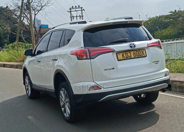 Toyota RAV4 2015 Pearl
