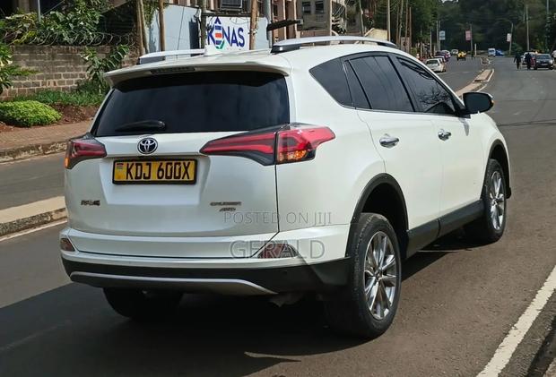 Toyota RAV4 2015 Pearl