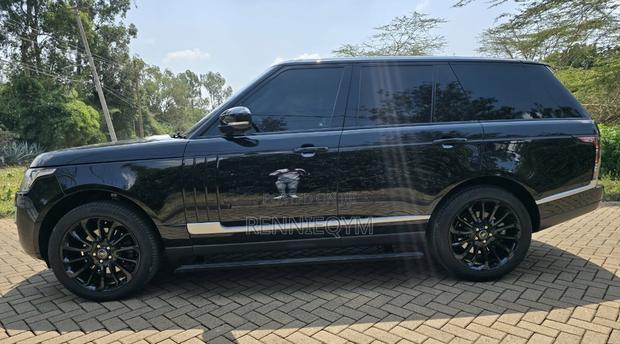 Land Rover Range Rover Vogue 2014 Black
