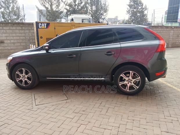Volvo XC60 2012 Gray