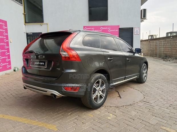 Volvo XC60 2012 Gray