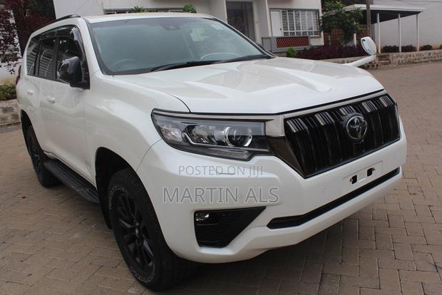 Toyota Land Cruiser Prado 2.8 2021 White