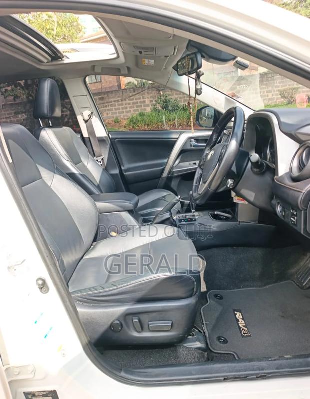 Toyota RAV4 2015 Pearl