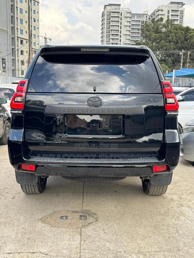 Toyota Land Cruiser Prado 2019 Black