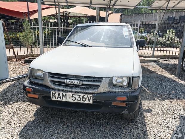 Isuzu D-MAX 2005 White