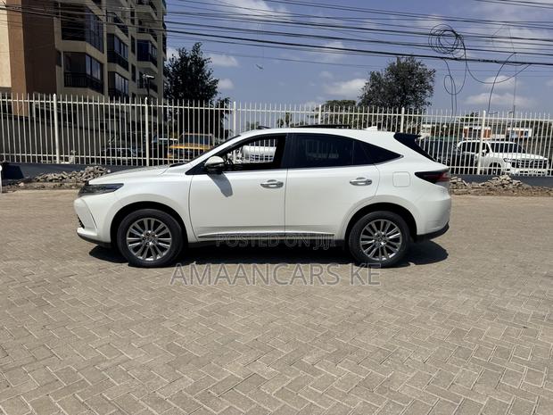 Toyota Harrier 2019 White
