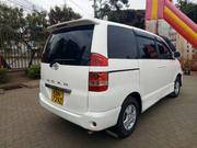 Toyota Noah 2004 White for sale