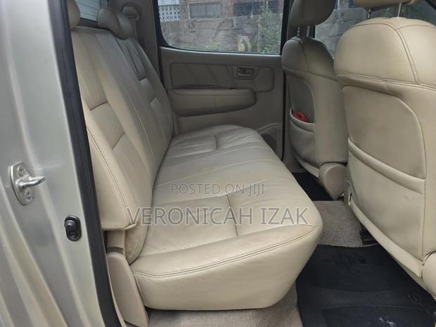 Toyota Hilux 2007 Silver
