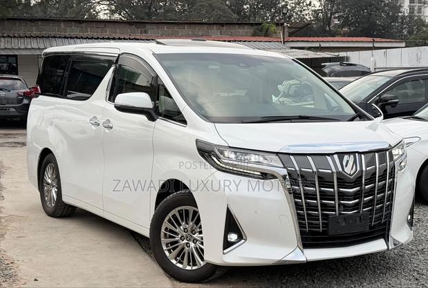 Toyota Alphard 2019 White