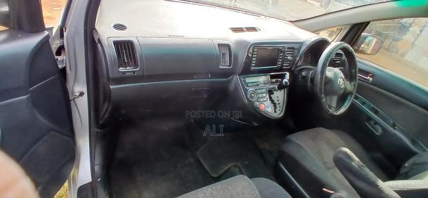 Toyota Wish 2008 Silver