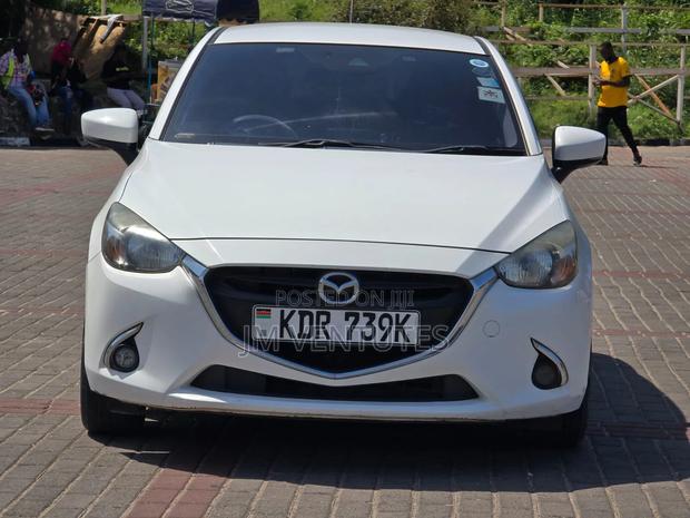 Mazda Demio 2018 White