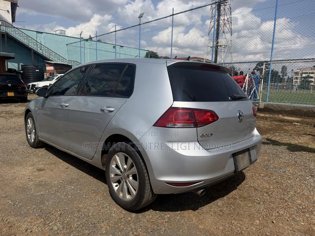 Volkswagen Golf 2016 Silver
