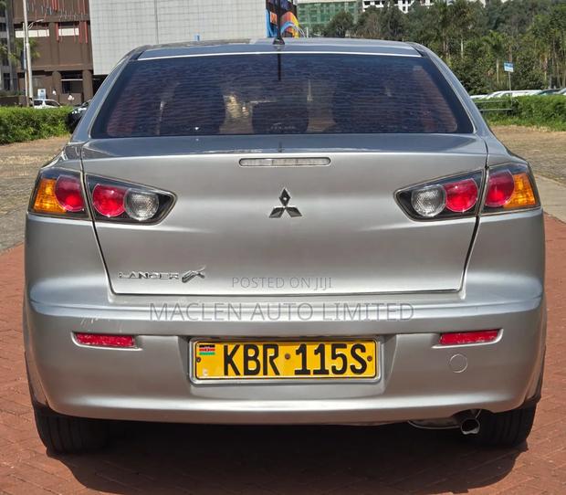 Mitsubishi Lancer 2011 Silver