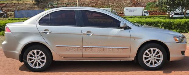 Mitsubishi Lancer 2011 Silver
