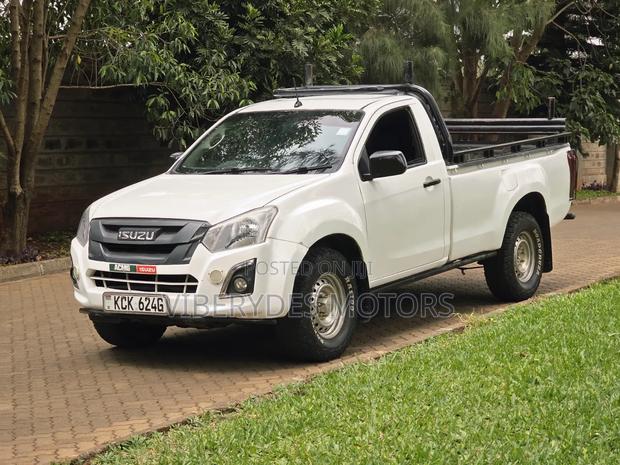 Isuzu D-MAX 2017 White