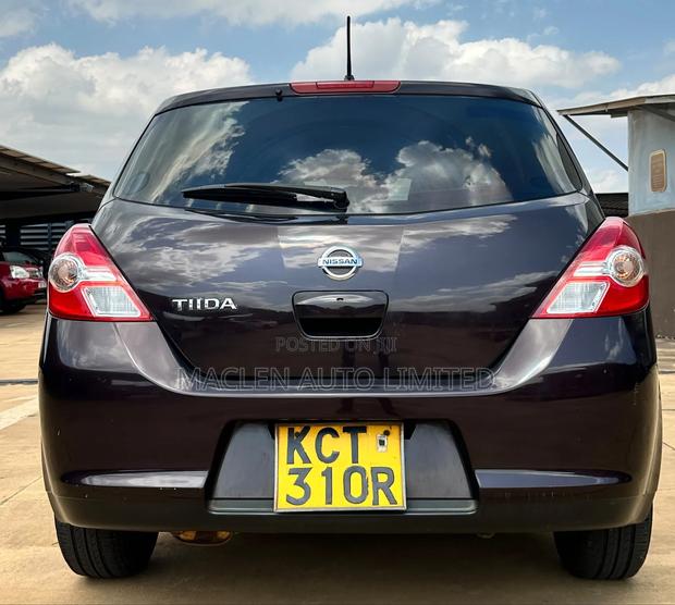 Nissan Tiida 2012 Maroon