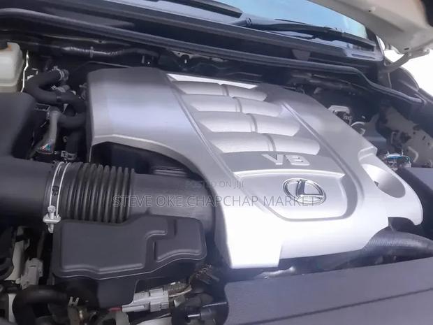 Lexus LX 2018 Gray