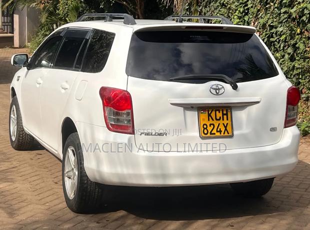 Toyota Corolla Fielder 2009 White
