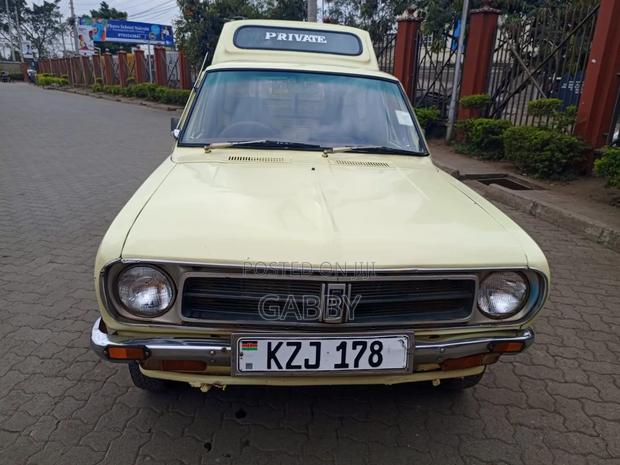 Datsun 1200 1973 Yellow