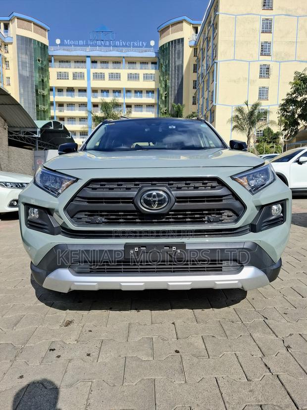 Toyota RAV4 Adventure AWD 2020 Green