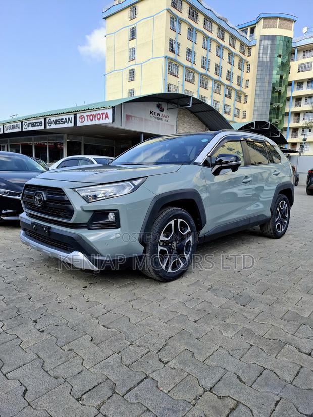 Toyota RAV4 Adventure AWD 2020 Green
