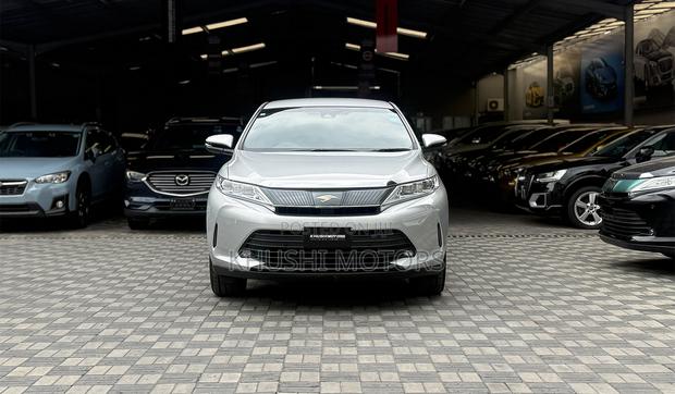 Toyota Harrier 2019 Silver