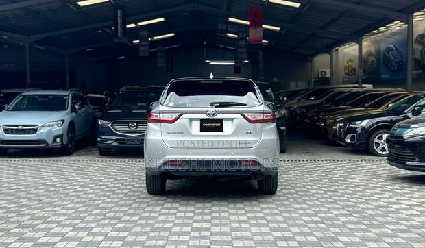 Toyota Harrier 2019 Silver