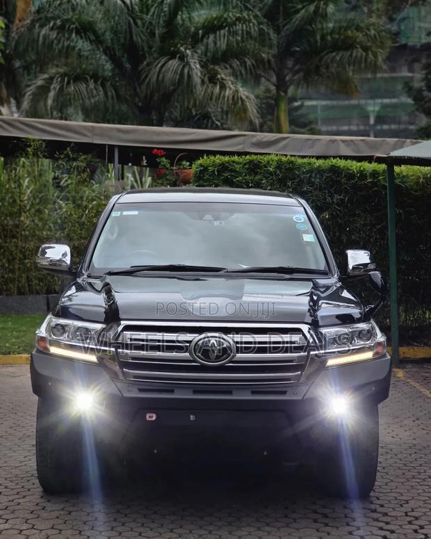 Toyota Land Cruiser 2017 Black
