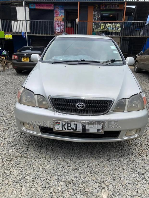Toyota Gaia 2003 Silver