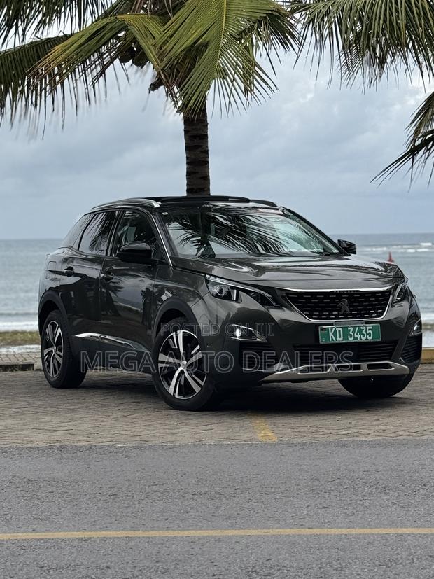 Peugeot 3008 2019 Green