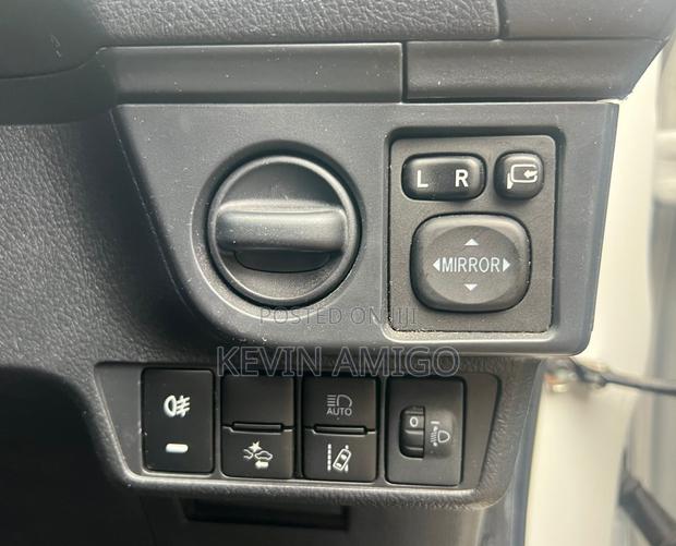 Toyota Corolla Fielder 2019 White