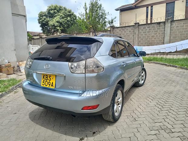 Toyota Harrier 2005 Blue
