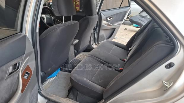 Toyota Premio 2013 Silver
