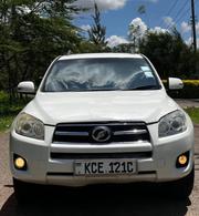 Toyota RAV4 2009 White for sale