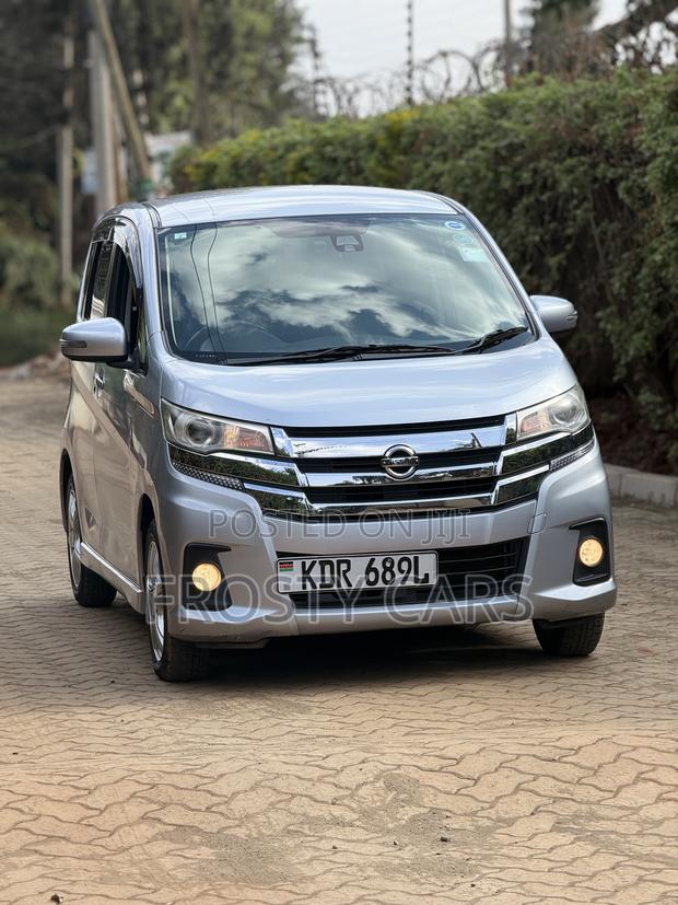 Nissan Dayz Highway Star G 2017 Silver