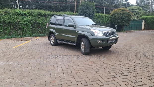 Toyota Land Cruiser Prado 2004 Green