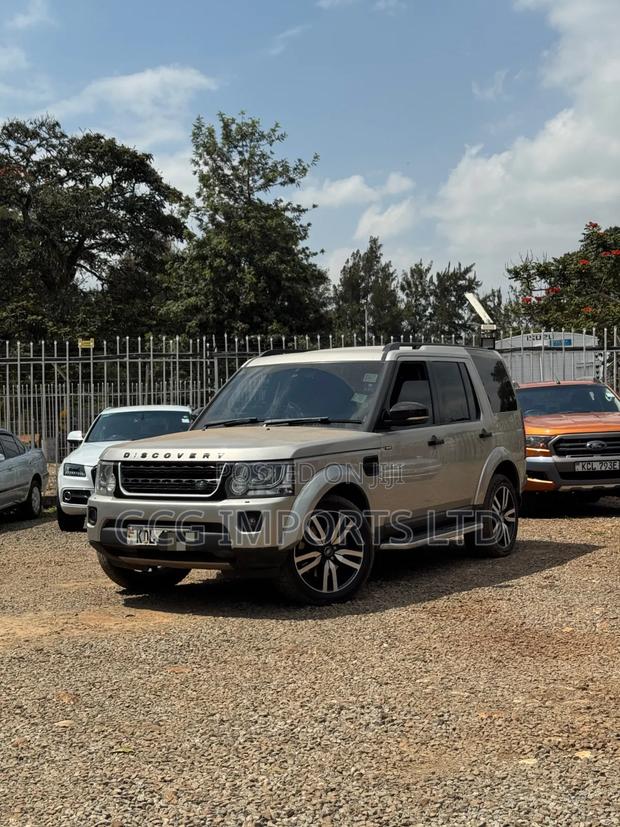 Land Rover Discovery 2015 Silver