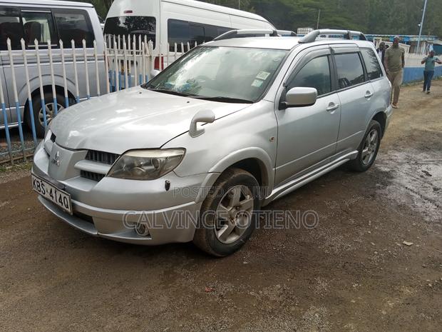 Mitsubishi Airtrek 2005 Silver