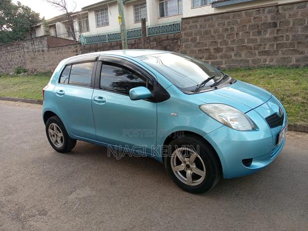 Toyota Vitz 2007 Blue