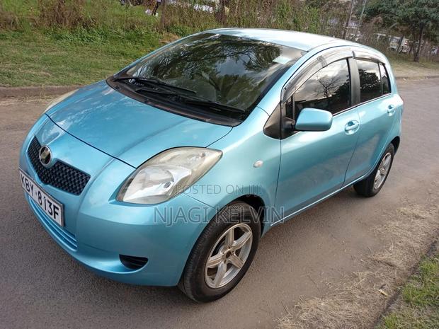 Toyota Vitz 2007 Blue