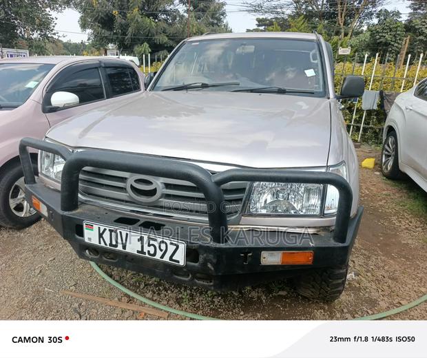 Toyota Land Cruiser 2005 Silver