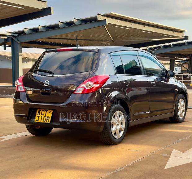 Nissan Tiida 2012 Burgundy